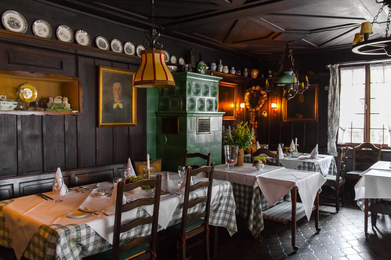 Hotel Gasthaus Adler グロッタータール エクステリア 写真