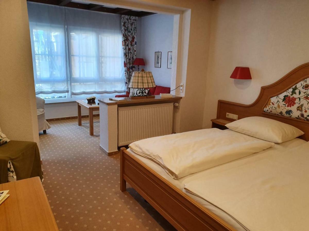 Hotel Gasthaus Adler グロッタータール エクステリア 写真
