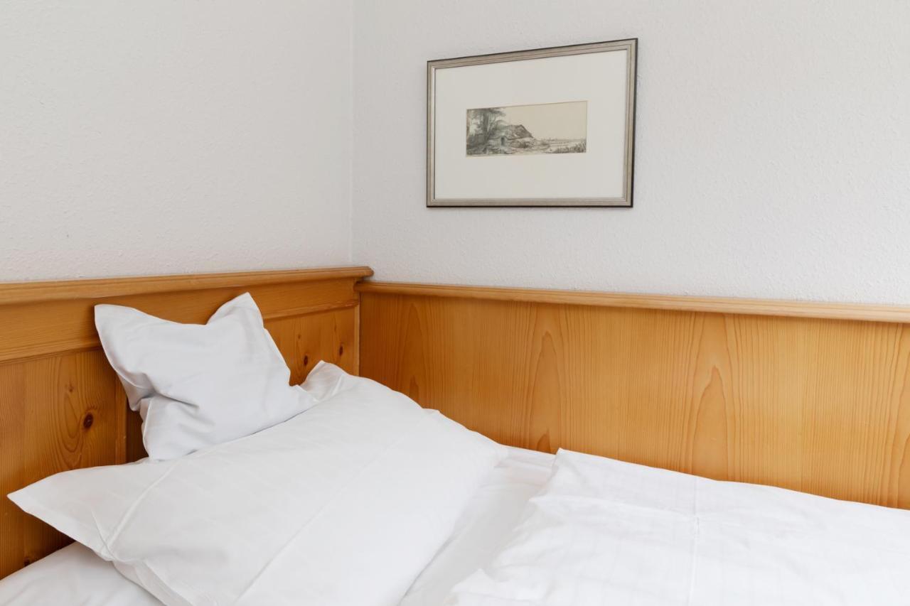Hotel Gasthaus Adler グロッタータール エクステリア 写真