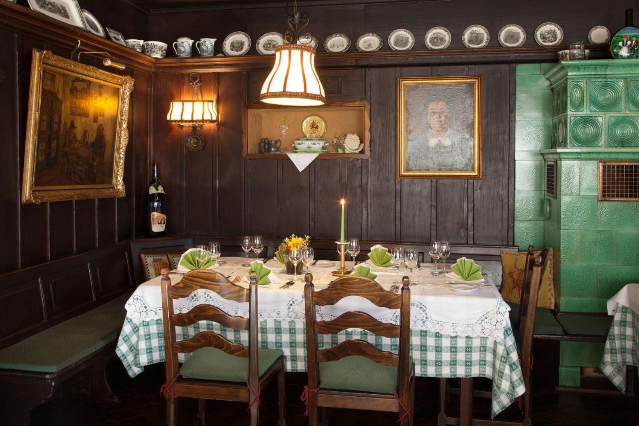 Hotel Gasthaus Adler グロッタータール エクステリア 写真