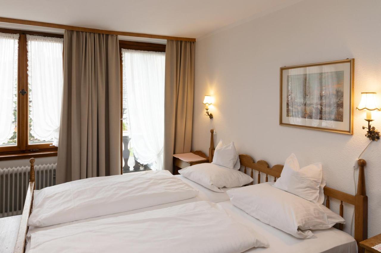 Hotel Gasthaus Adler グロッタータール エクステリア 写真